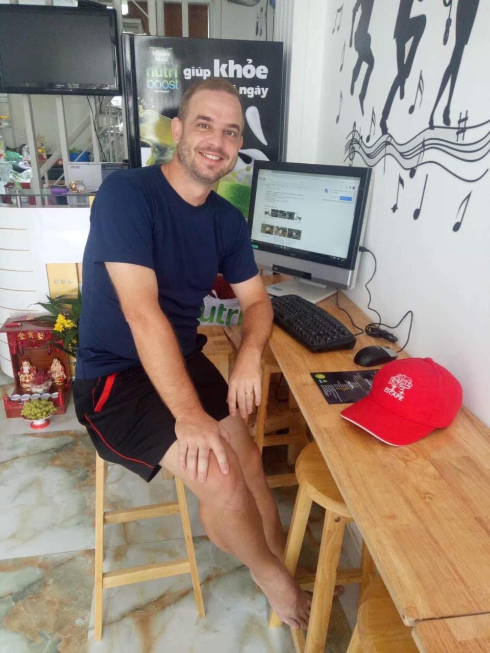 Dola Hostel Ho Chi Minh City Bagian luar foto